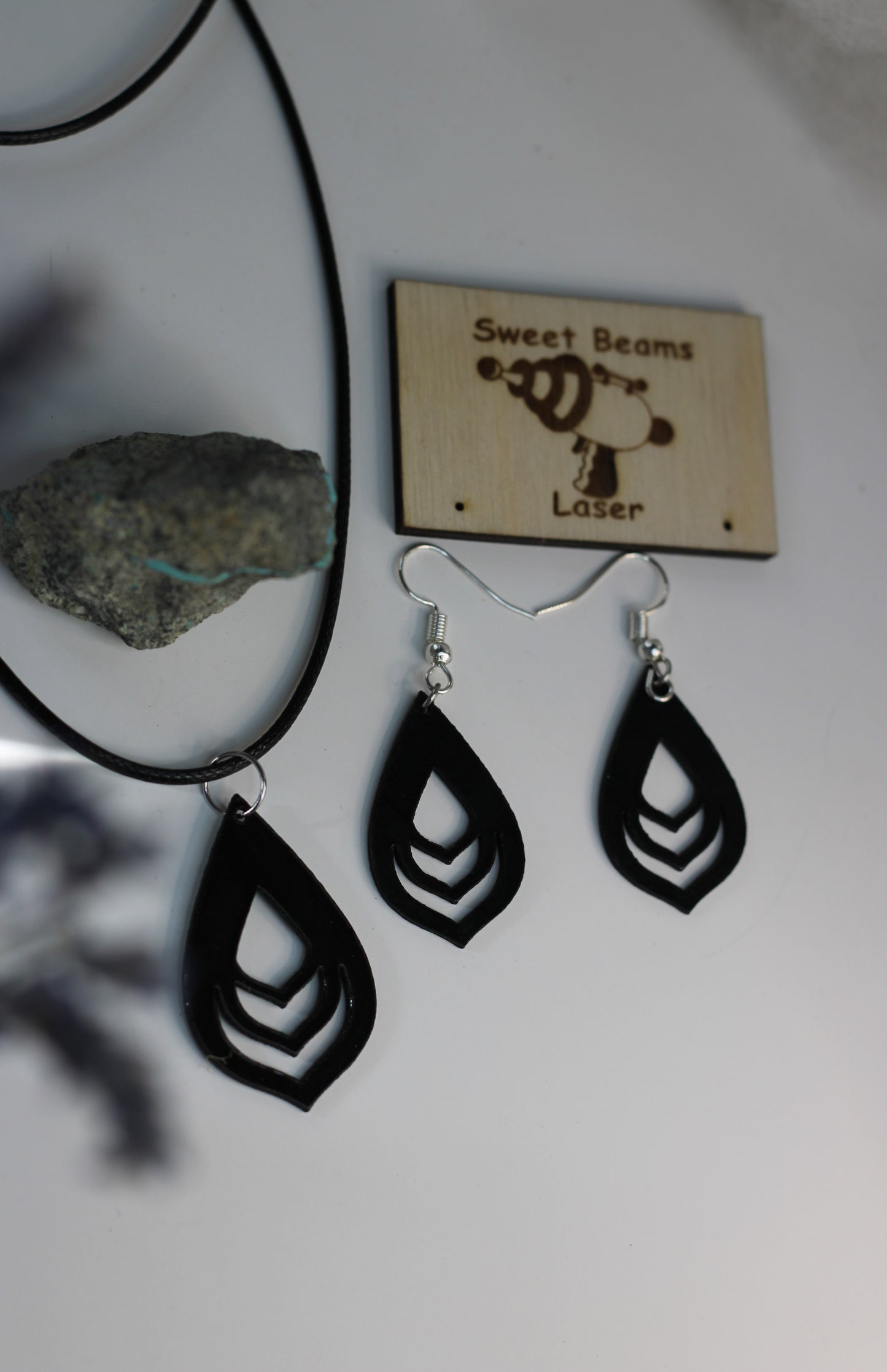 Sweet Beams Petal Earrings